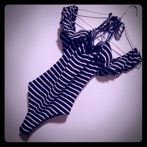 Wild Honey Sweetheart Bodysuit M